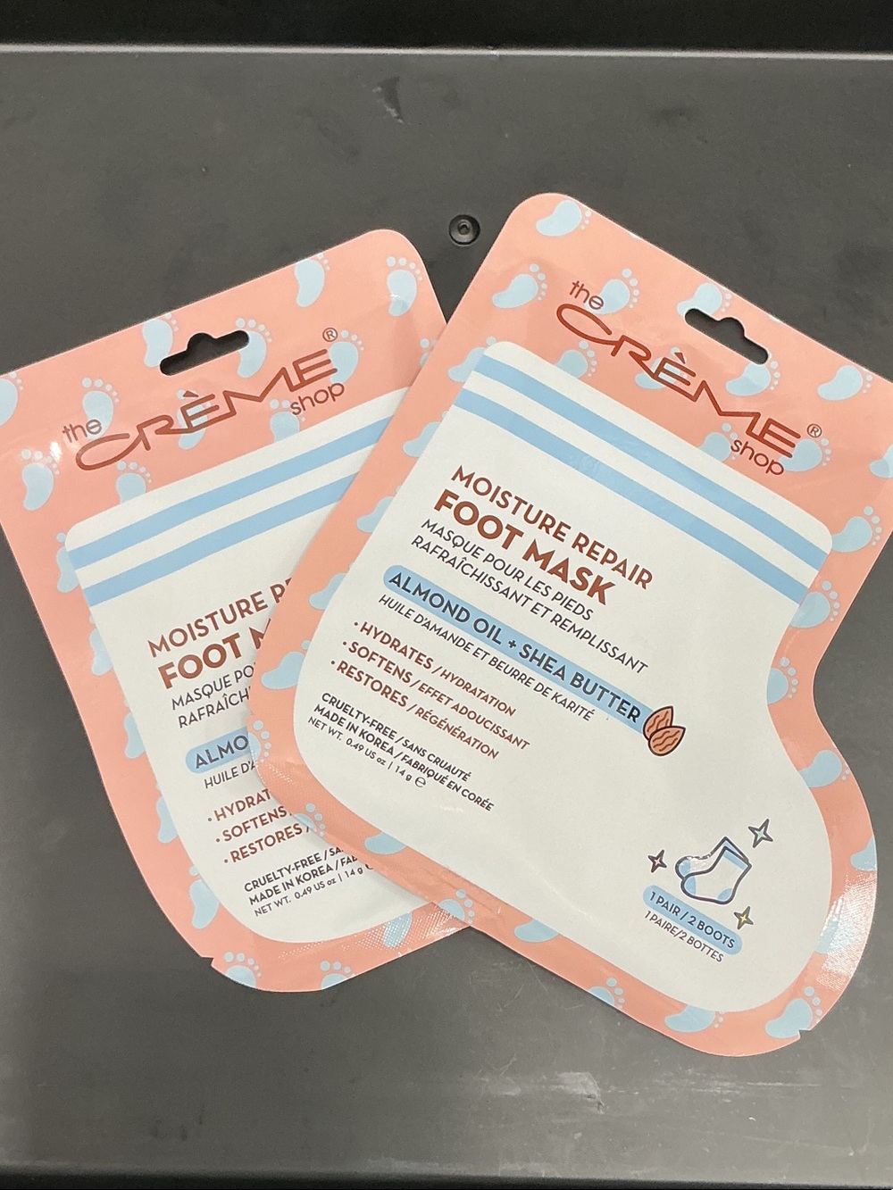 The Crème Shop (2) Moisture Repair Foot Mask NEW